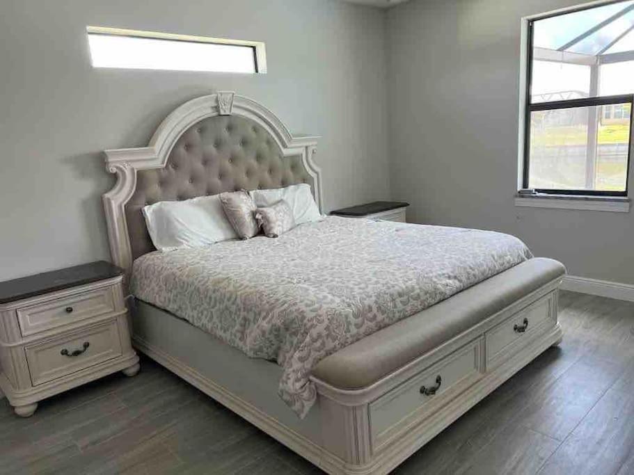 Newly Built Villa Ballerina With Heated Pool And Incredible View Into Beautiful Arrowheadcanal Cape Coral Exteriör bild